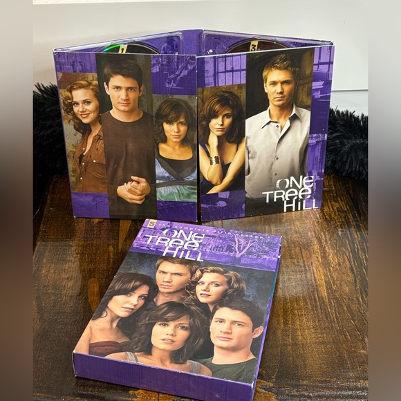 Media | One Tree Hill Season 5 Dvd Box Set Complete 5th Season ...